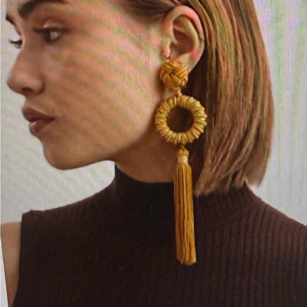 Anne Fontaine, Brand New with Tags, Ernest, Elegant Gold Tassel Earrings, clipon - Picture 3 of 5